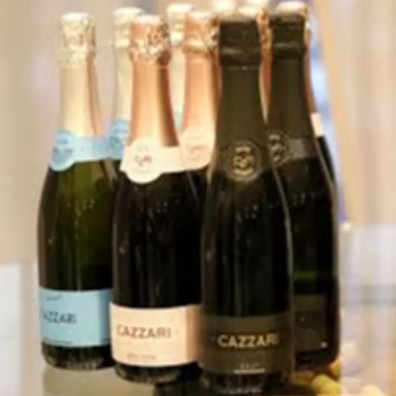 Espumantes Cazzari 750 ml